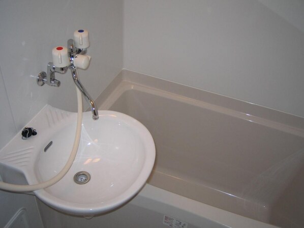 レオパレスリベェールAIの物件内観写真